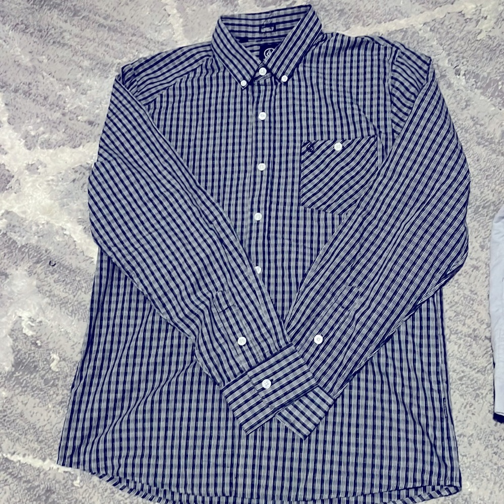 Men’s medium Volcom blue shirt/flannel